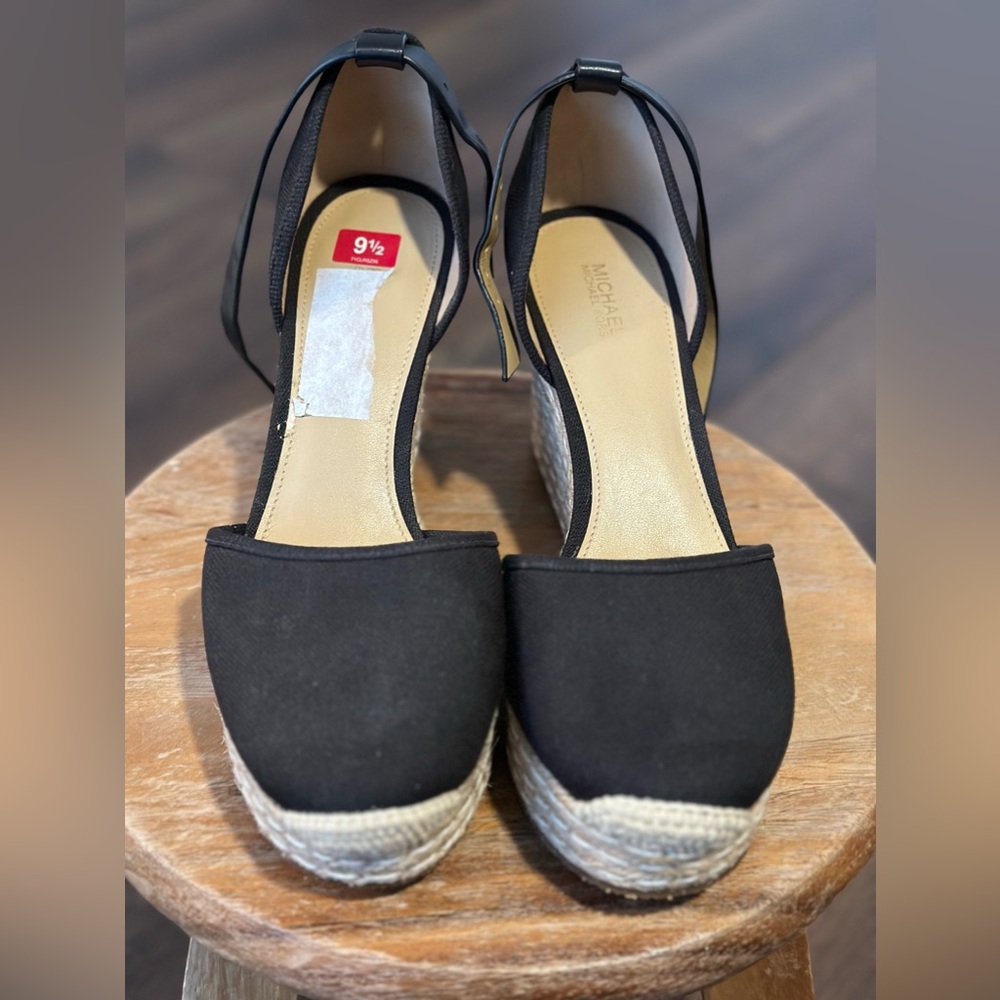 Wedges Black
